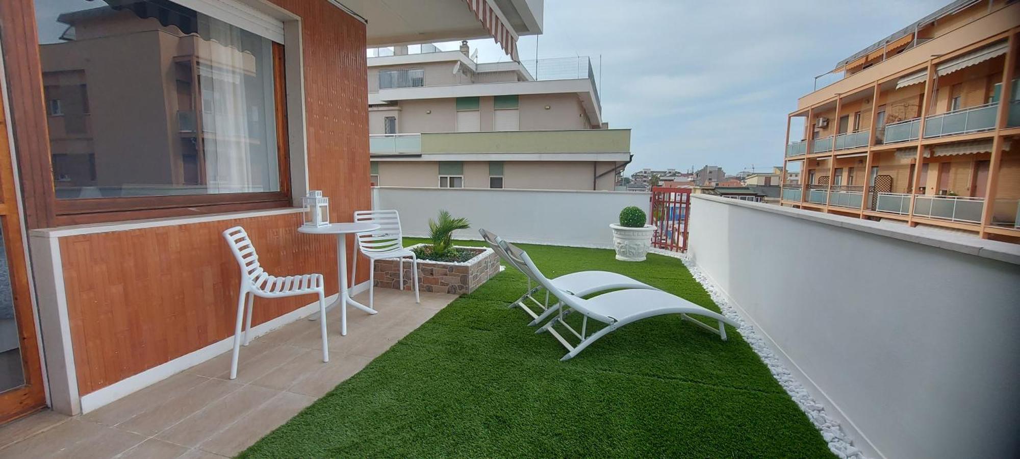 Attico San Michele Apartment เปสการา ภายนอก รูปภาพ